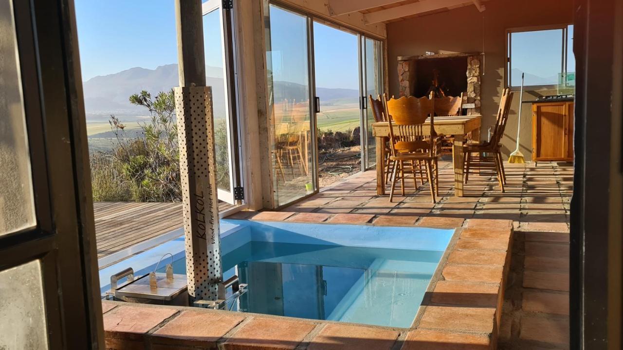 Avani Lodge Private Nature Reserve Botrivier Extérieur photo